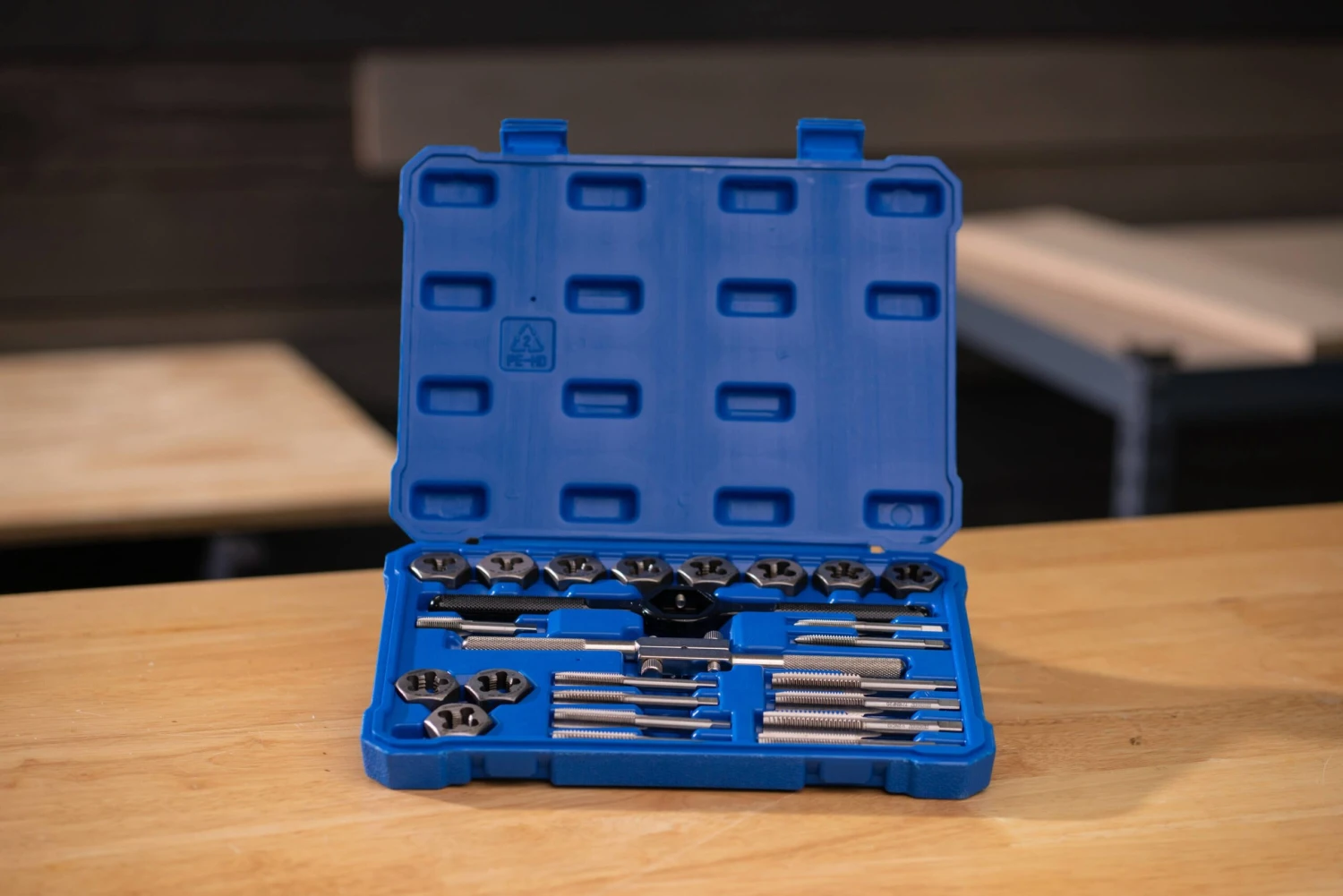 Kobalt 24 -Piece Standard (SAE) Tap And Die Set 3 Kobalt 24 -Piece Standard (SAE) Tap And Die Set -Kobalt Store 49886676 scaled